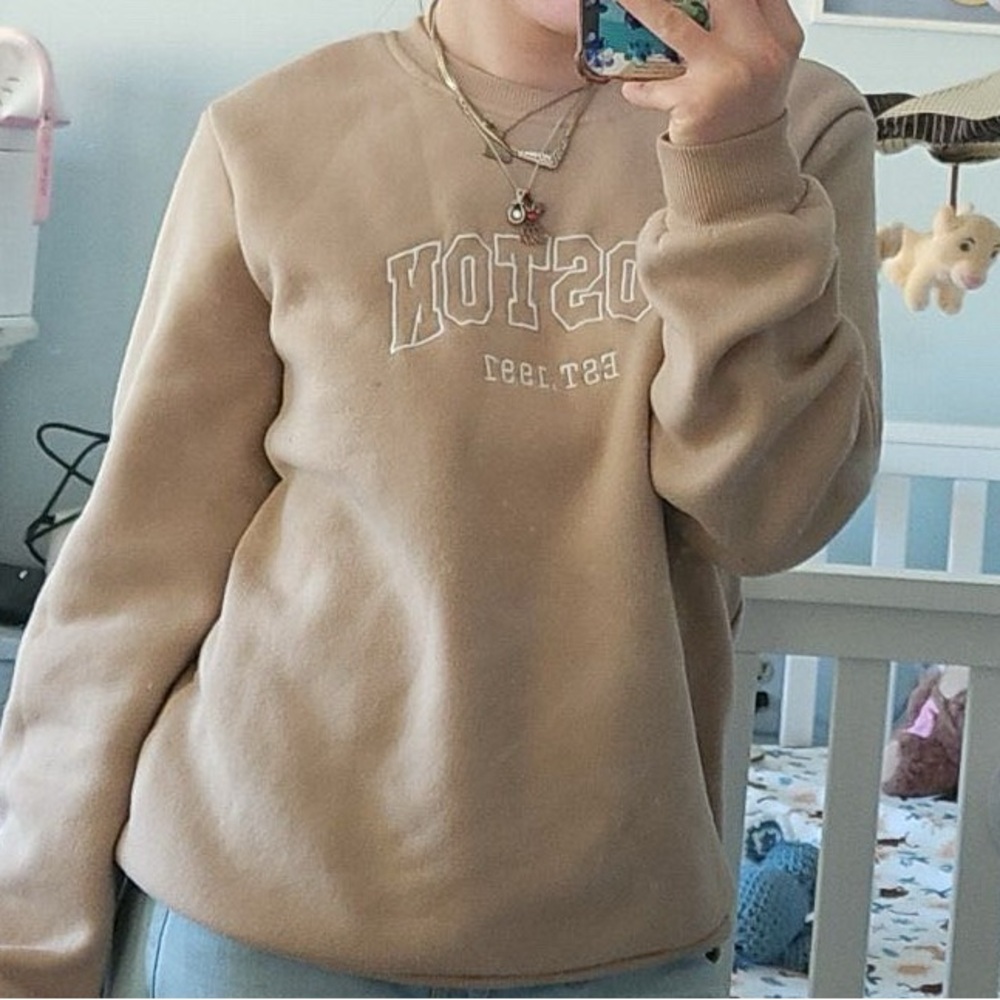 Boston Women's Tan Sweatshirt